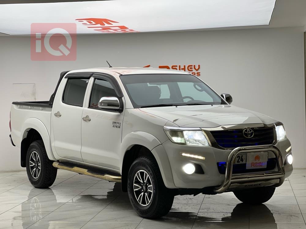 تويوتا هايلوكس